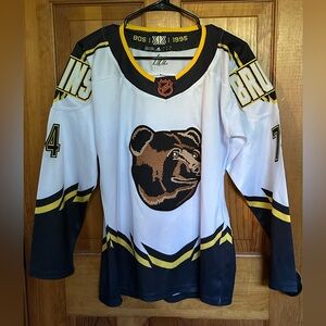 Vintage Adidas Boston Bruins 1995 Pooh Bear Debrusk Jersey Large (M ?)